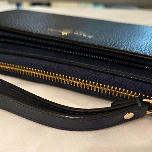 Kate Spade Grand Street Leyton Dark Blue Leather Wristlet Wallet L Zip - Picture 5 of 12